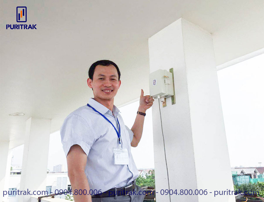 Ảnh hoàn thành lắp đặt thiết bị đo chất lượng không khí tại BIS Hanoi